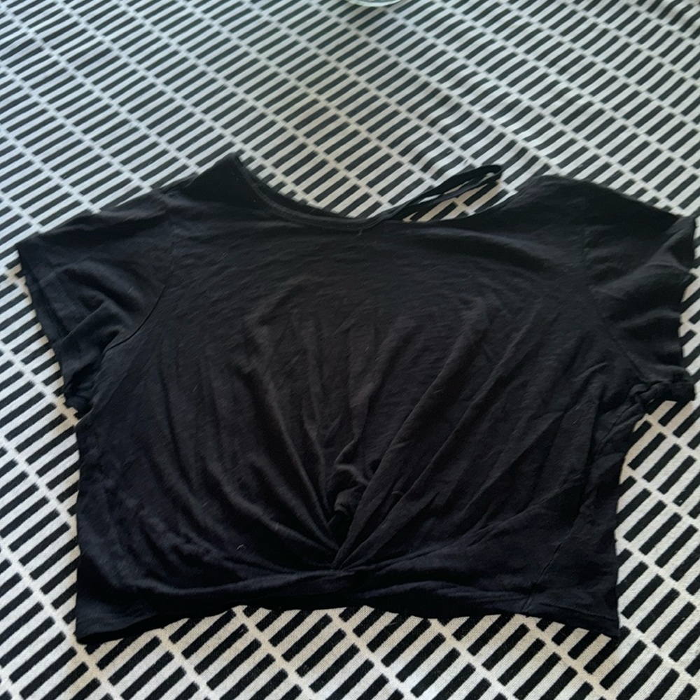 EXPRESS short sleeve black cropped tshirt